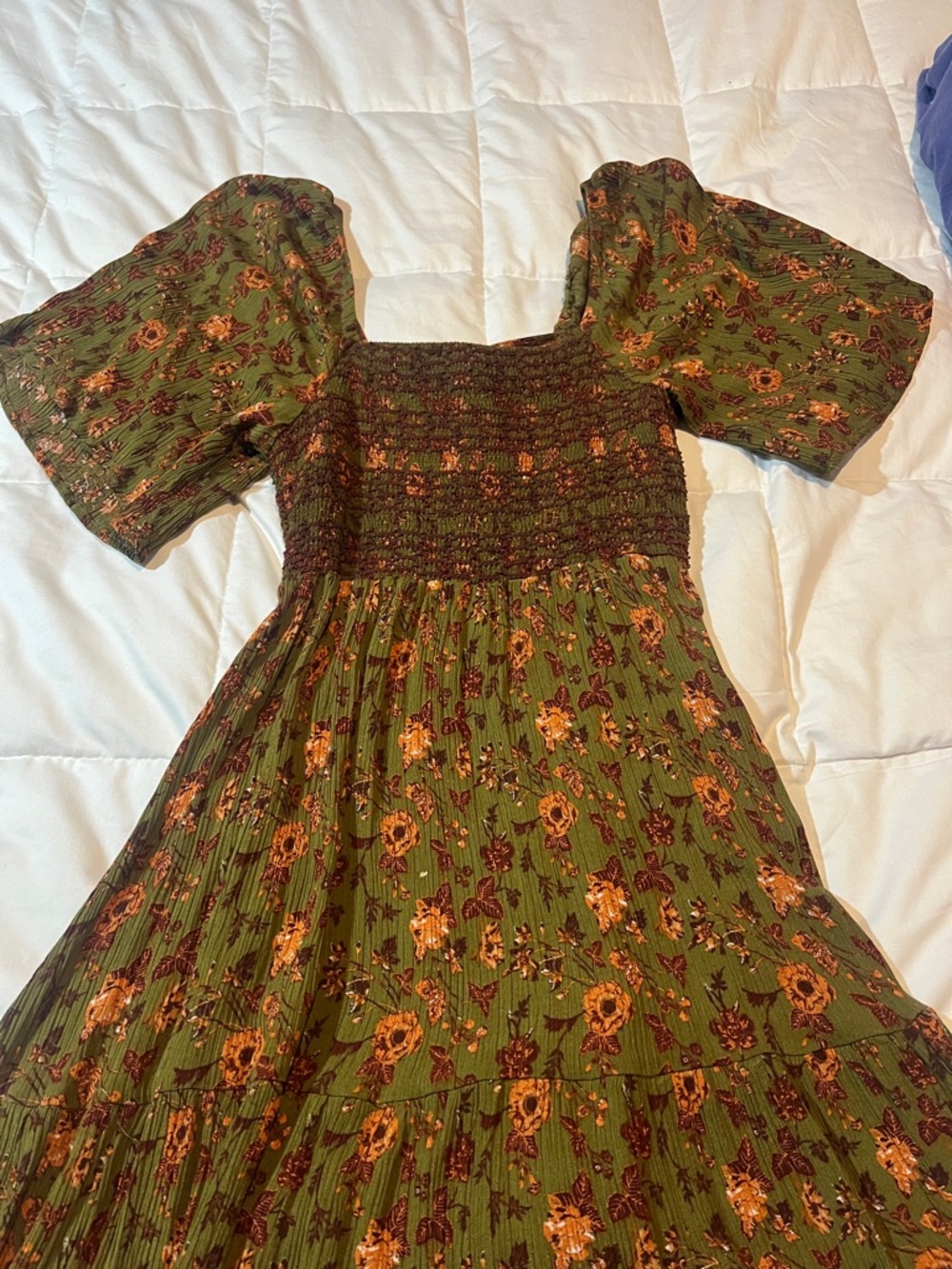 Chelsea and Violet Floral Dress - Picture 3 of 8